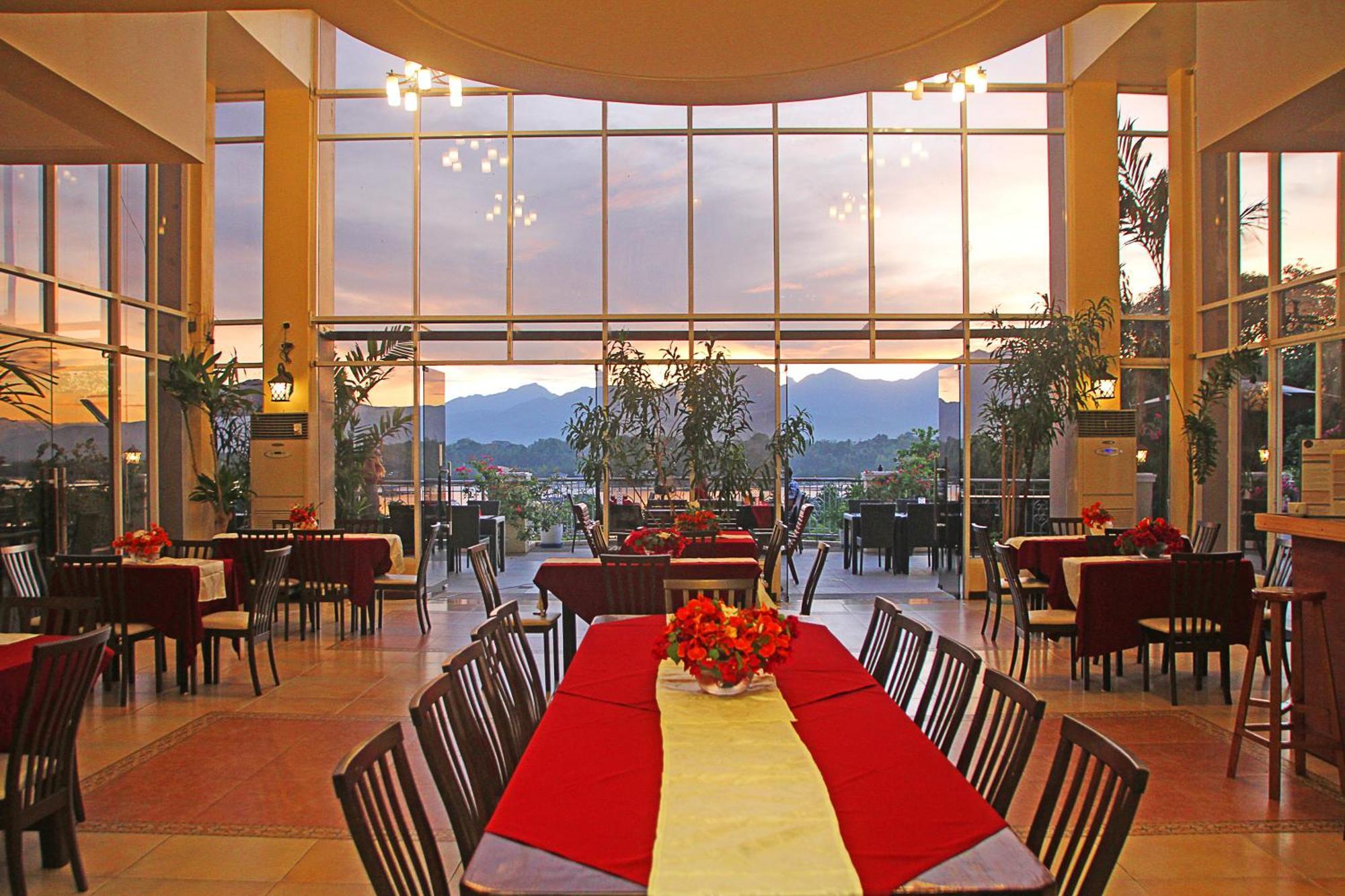 Hotel Palacio Puerto Princesa Exterior photo