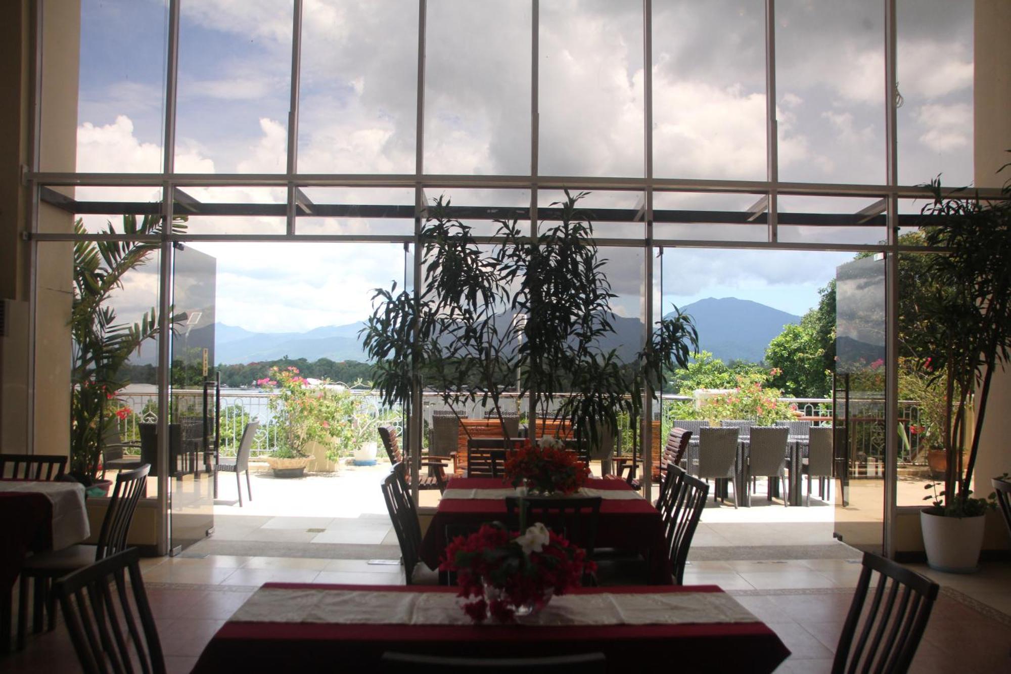 Hotel Palacio Puerto Princesa Exterior photo